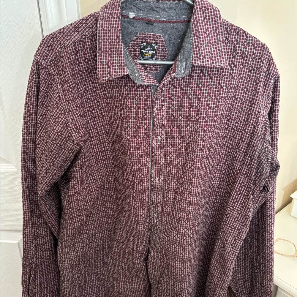 Point Zero Red and Gray Casual Button Down Shirt